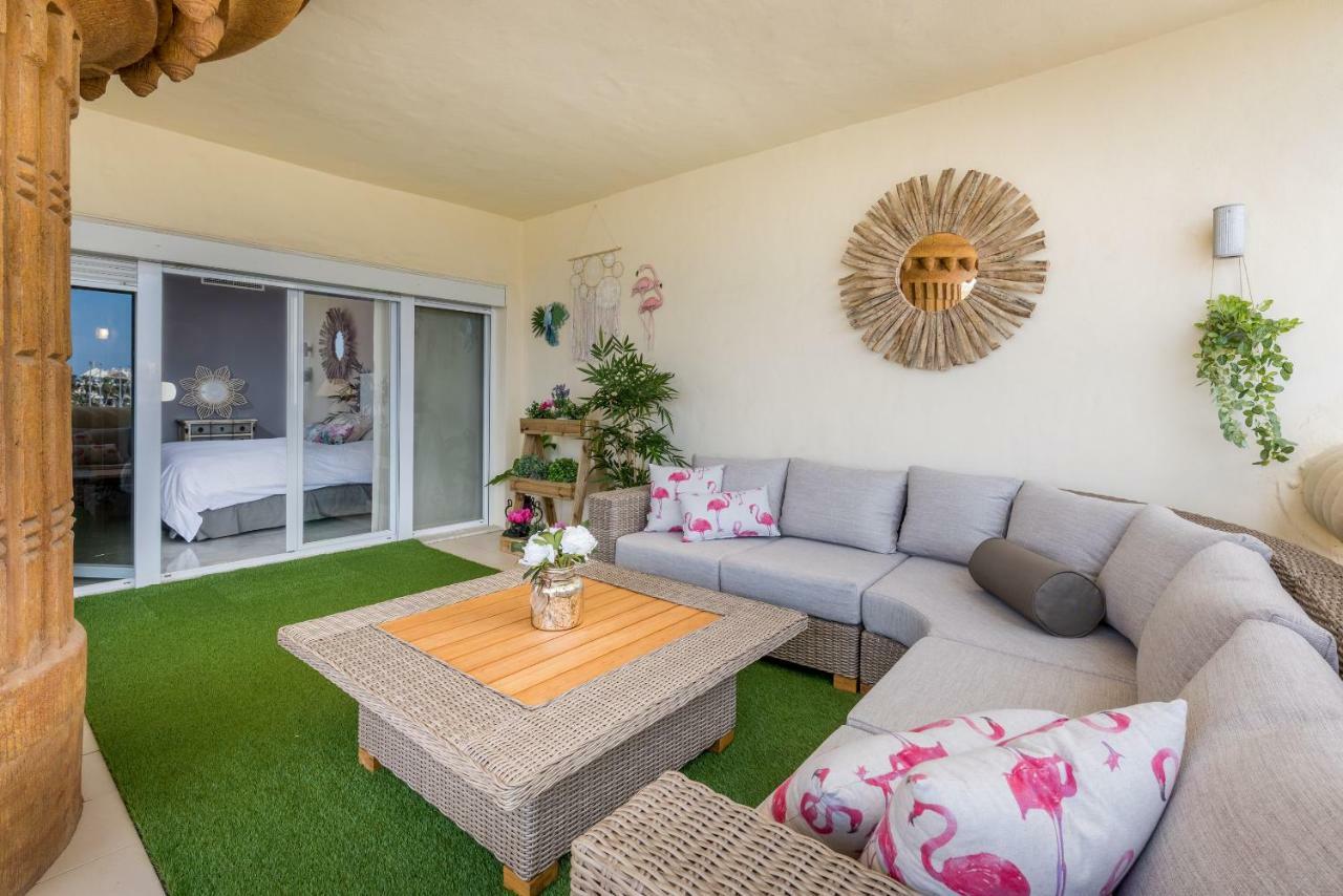 Wintowinrentals Luxury And Sea View Inside Puerto Marina Benalmadena Exterior photo